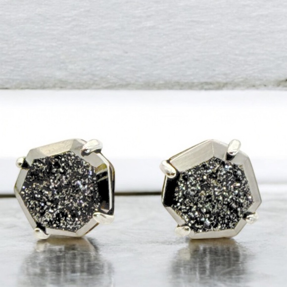 Kendra Scott Davie Drusy Stud Earrings. NWOT - Picture 1 of 5